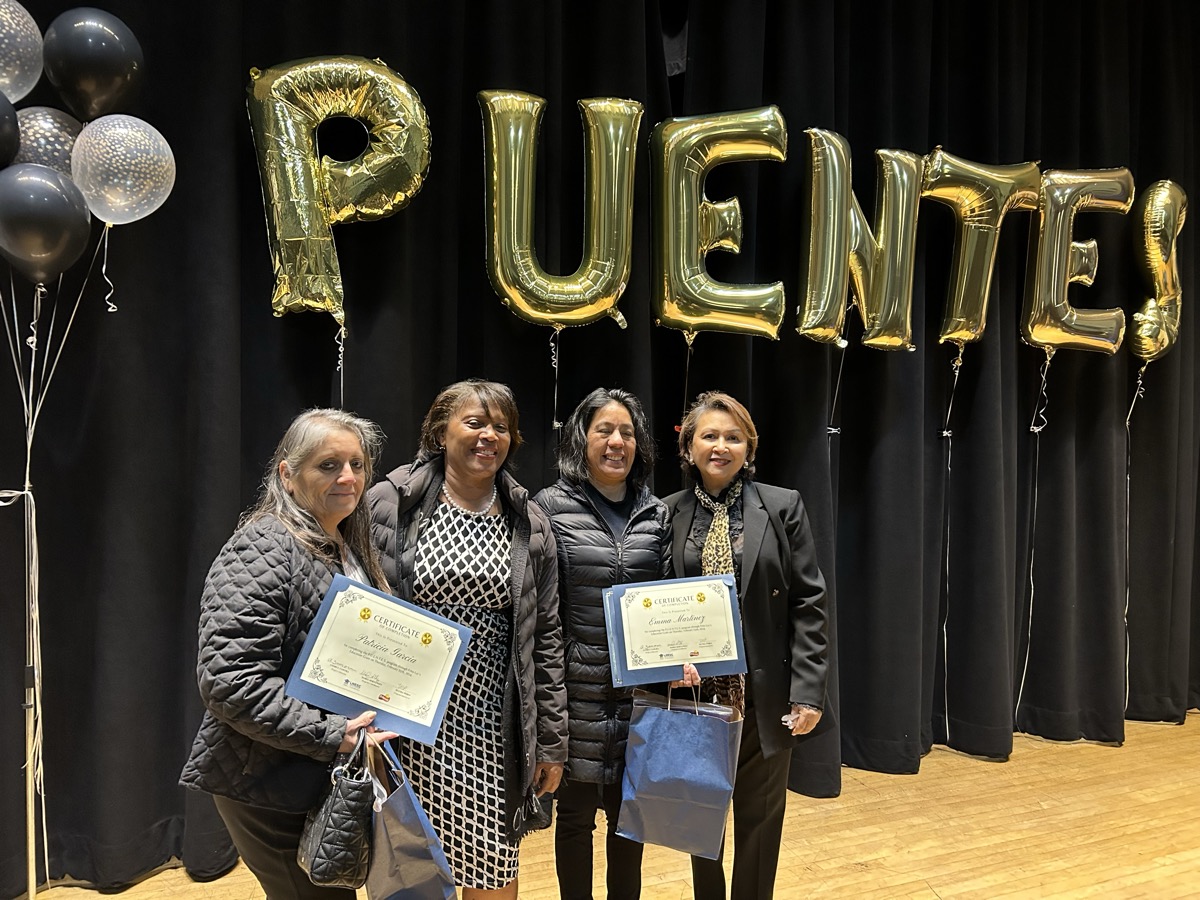 PUENTES graduation